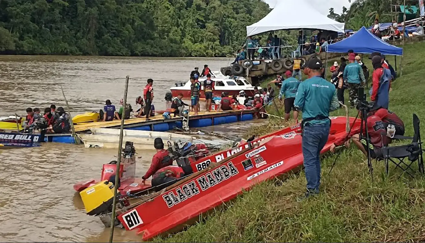 Fierce Speedboat Action Heats Up Second Day of Belaga Regatta 2025