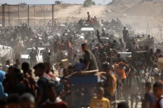 Israeli Forces Kill 27 in Gaza Aid Attack; Minister's Al-Aqsa Visit Sparks Outrage