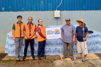 JKM Distributes Over 600 Boxes of Drinking Water to Drought-Affected Villages in Mambong