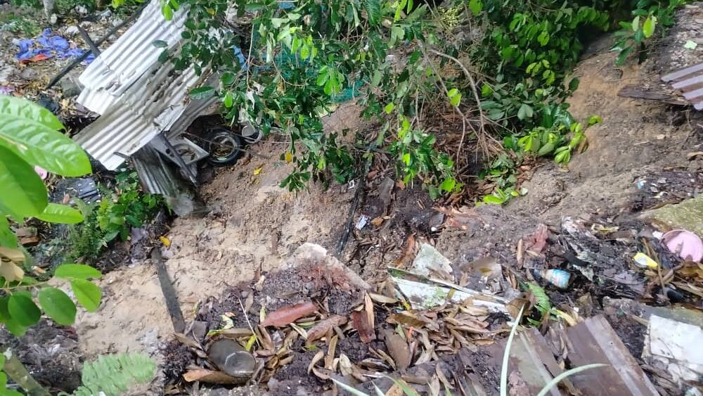 Landslide Strikes Near Jelukong Longhouse After Heavy Rain