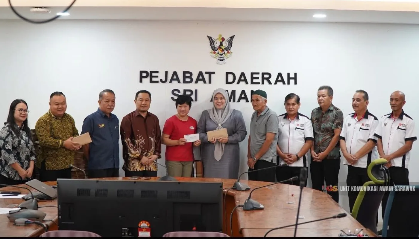 Lingga Representative Provides Rental Aid for Kampung Tengah Fire Victims