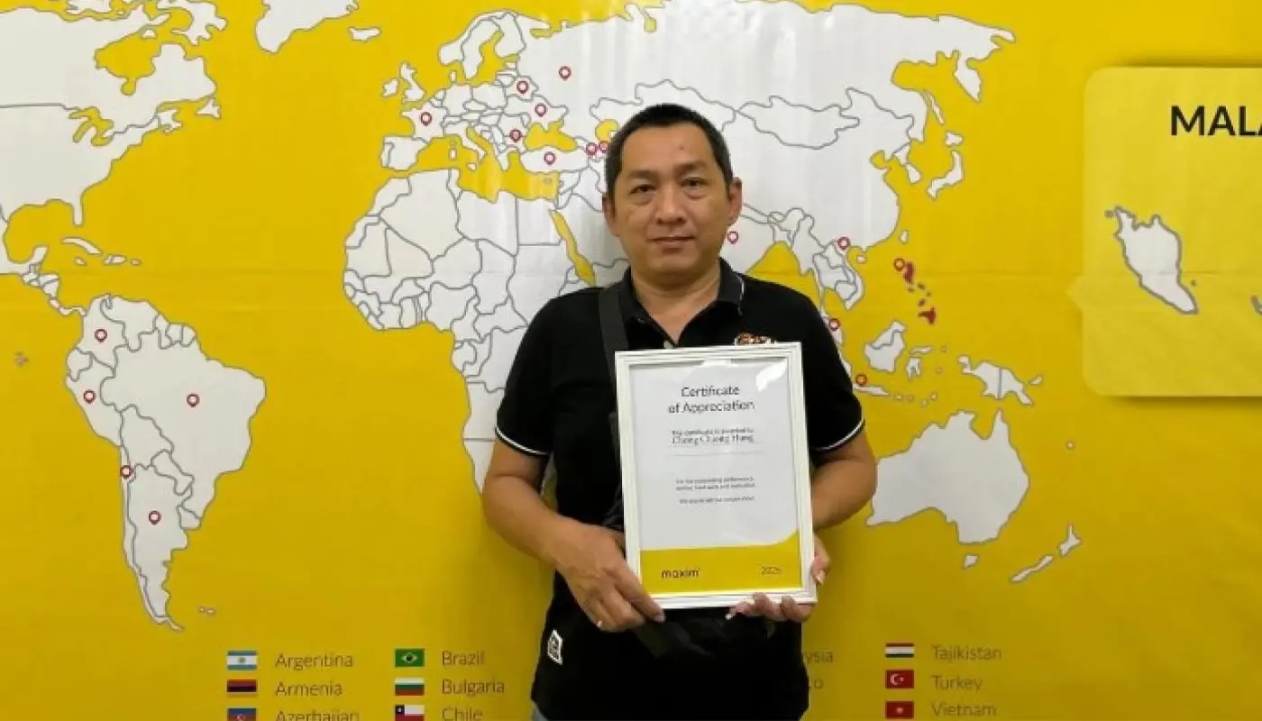 Maxim Driver's Swift Action Saves Elderly Woman in Miri Emergency