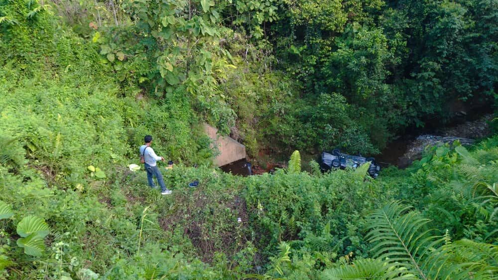 Missing Man in Kapit Found Dead After Car Plunges Into Ravine