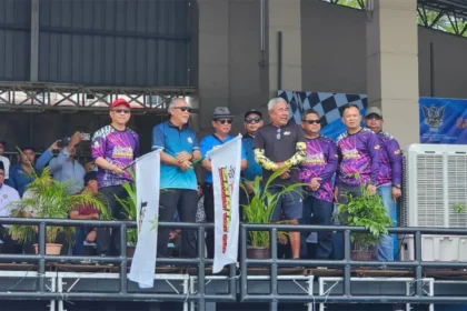 Powerboat Race Wraps Up Sarikei Festival with a Splash, Proposed as Annual Event