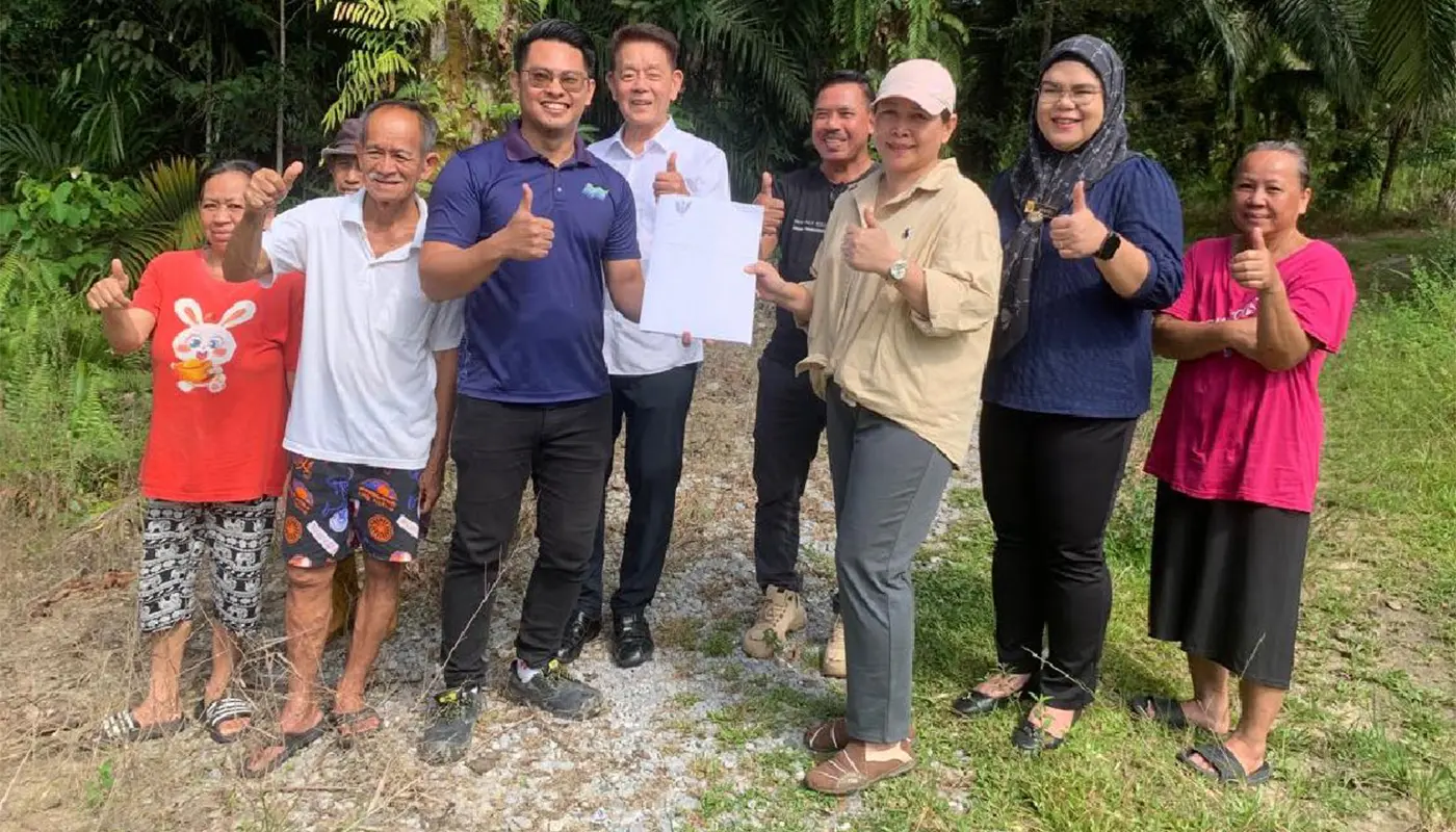 Rumah Panjang Landing Residents to Use Alternative Road to Avoid Flooding