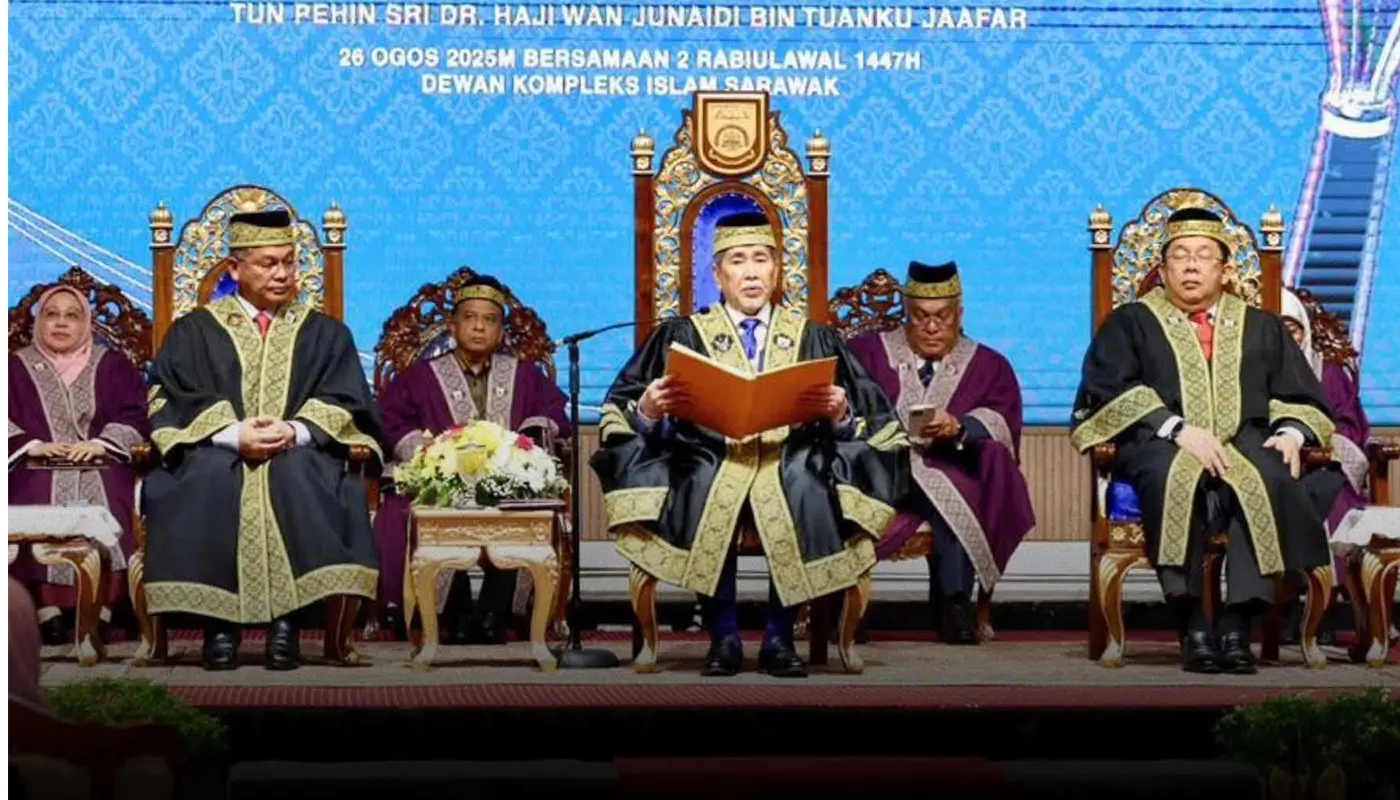 Sarawak Governor Urges IKMAS Grads to Enter Diverse Industries