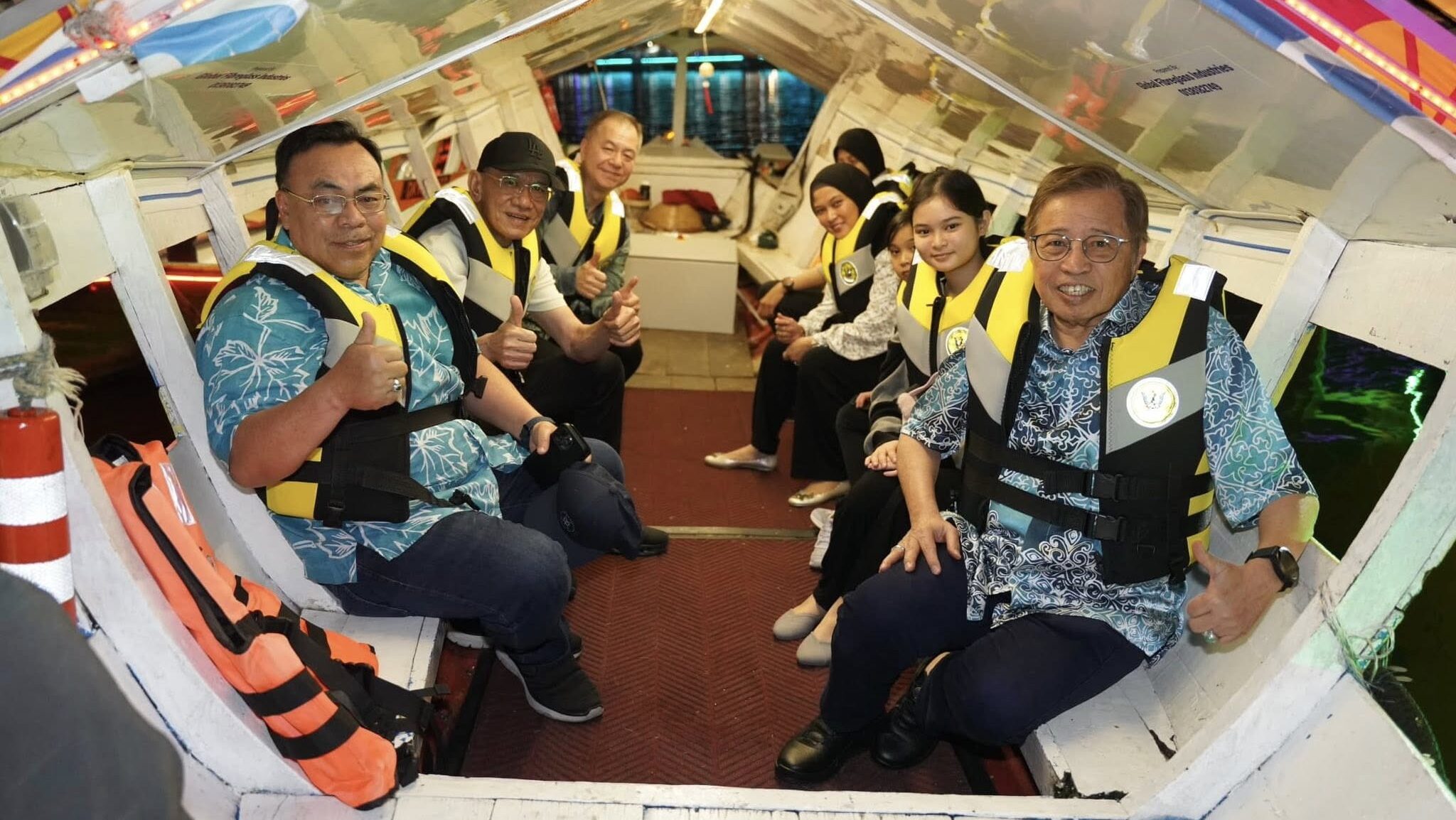 Sarawak Premier and Family Experience First Ride on E-Penambang
