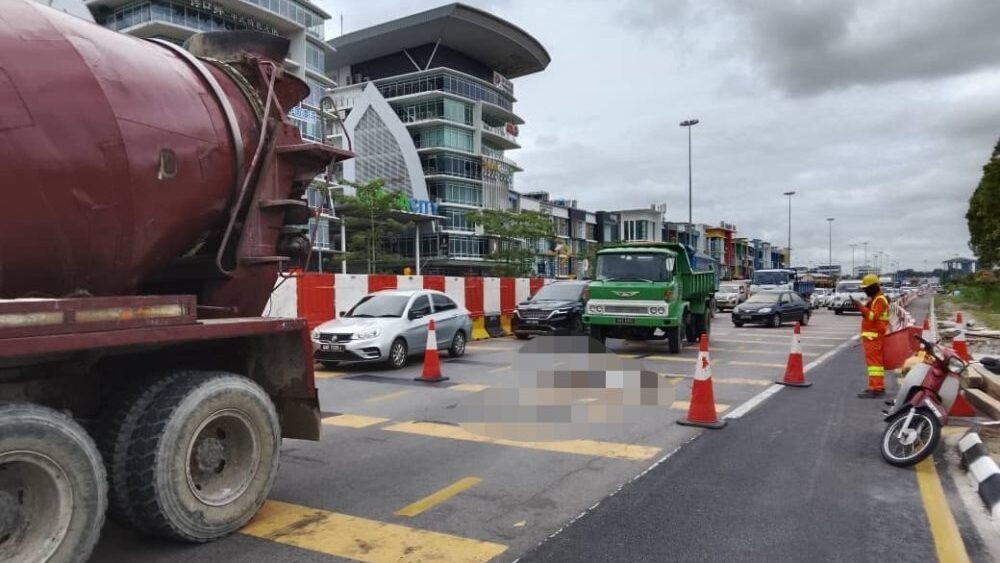 Elderly Motorcyclist Killed in Tragic Crash Along Jalan Tun Jugah