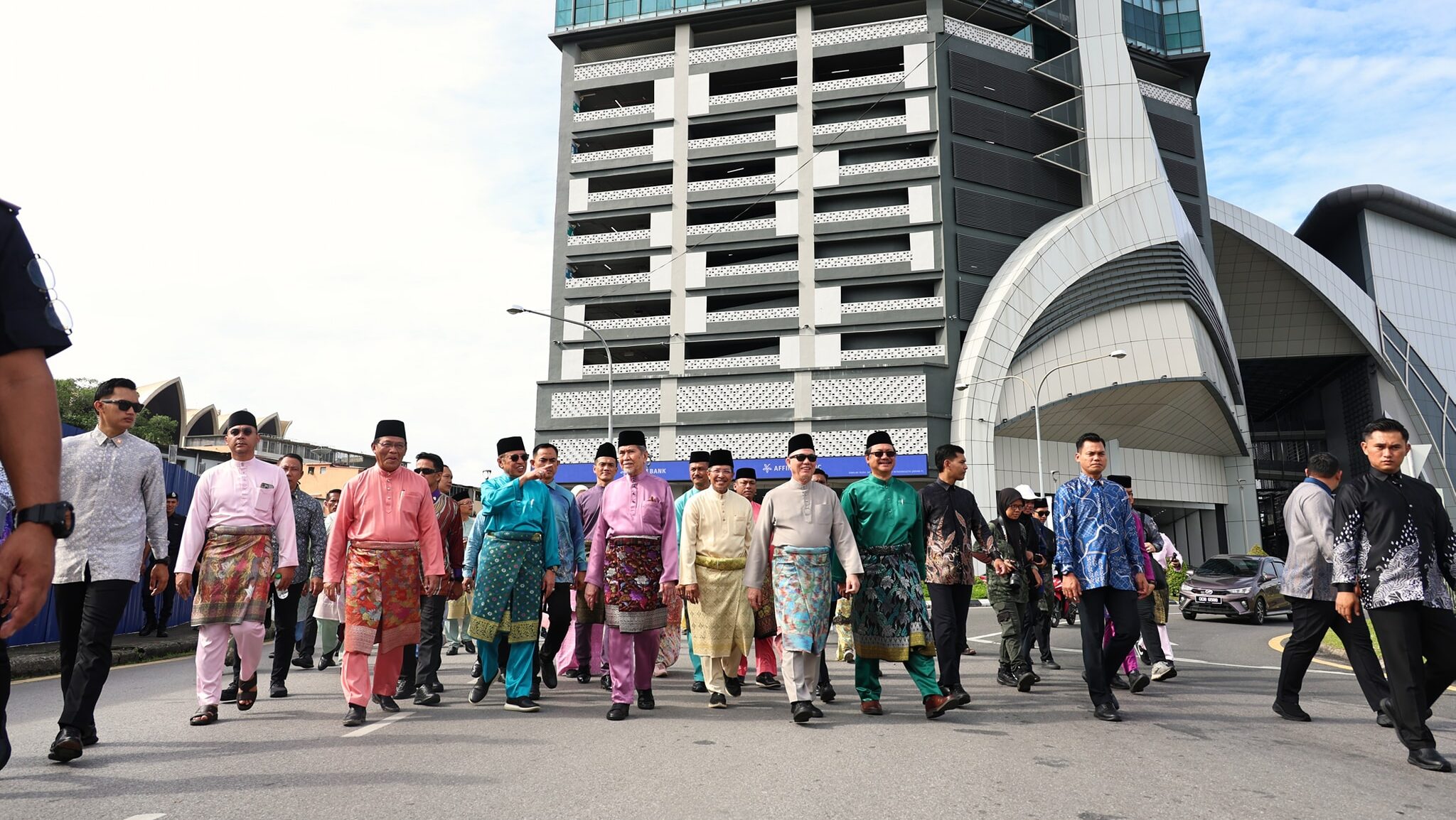 Sarawak Leaders Joins Thousands at Maulidur Rasul Assembly 2025