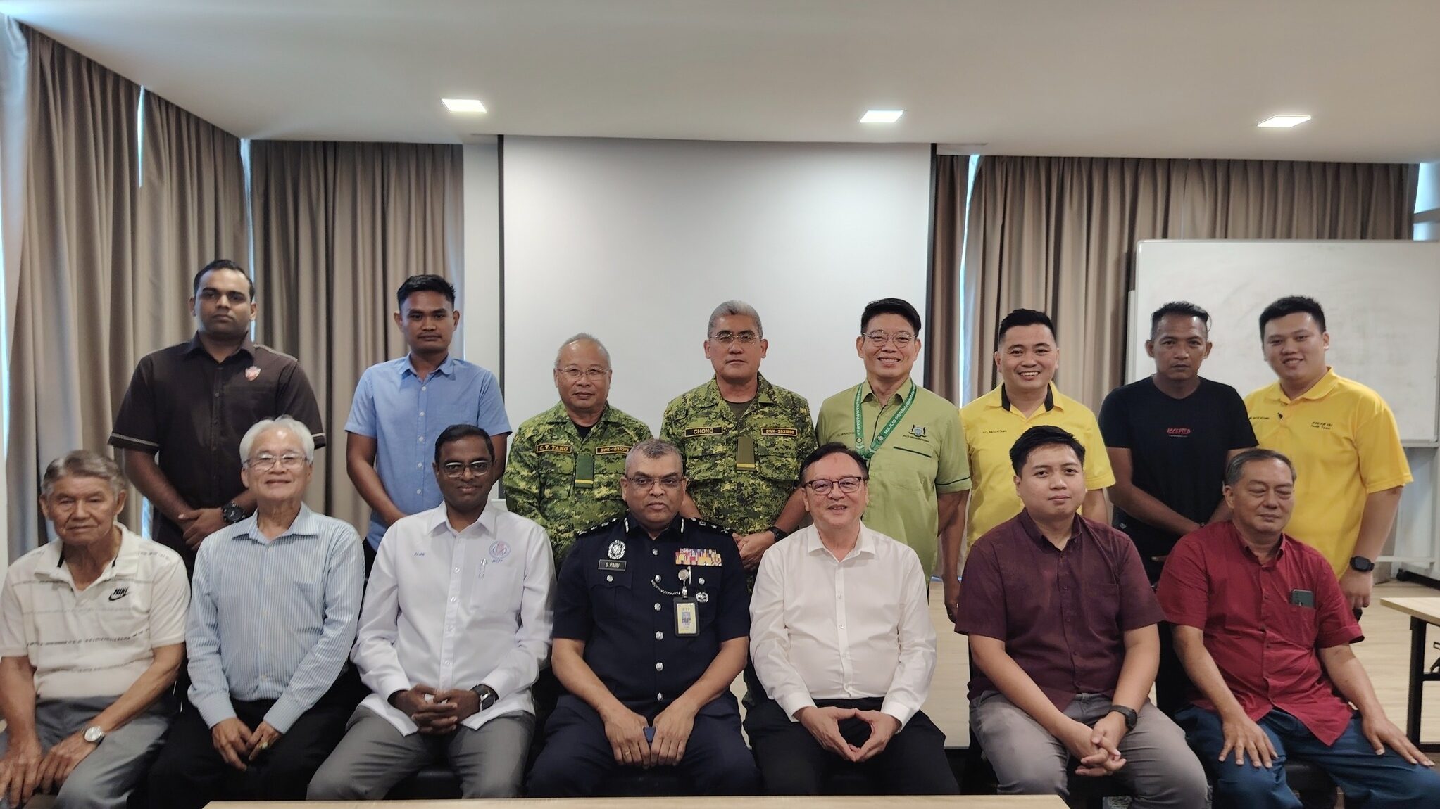 Batu Kitang Leaders Strengthen Ties with Police to Boost Community Safety