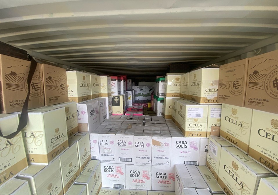 Sarawak Customs Seizes 12,850 Bottles of Wine Worth RM490,650 in Kuching 1 Sarawak Customs Seizes 12,850 Bottles of Wine Worth RM490,650 in Kuching