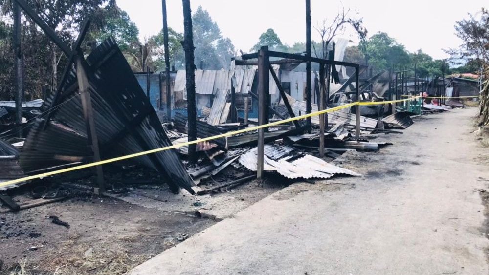 Tragic Fire Destroys Longhouse in Kampung Long Bangan Apoh, Leaving 46 Residents Homeless 1 Tragic Fire Destroys Longhouse in Kampung Long Bangan Apoh, Leaving 46 Residents Homeless