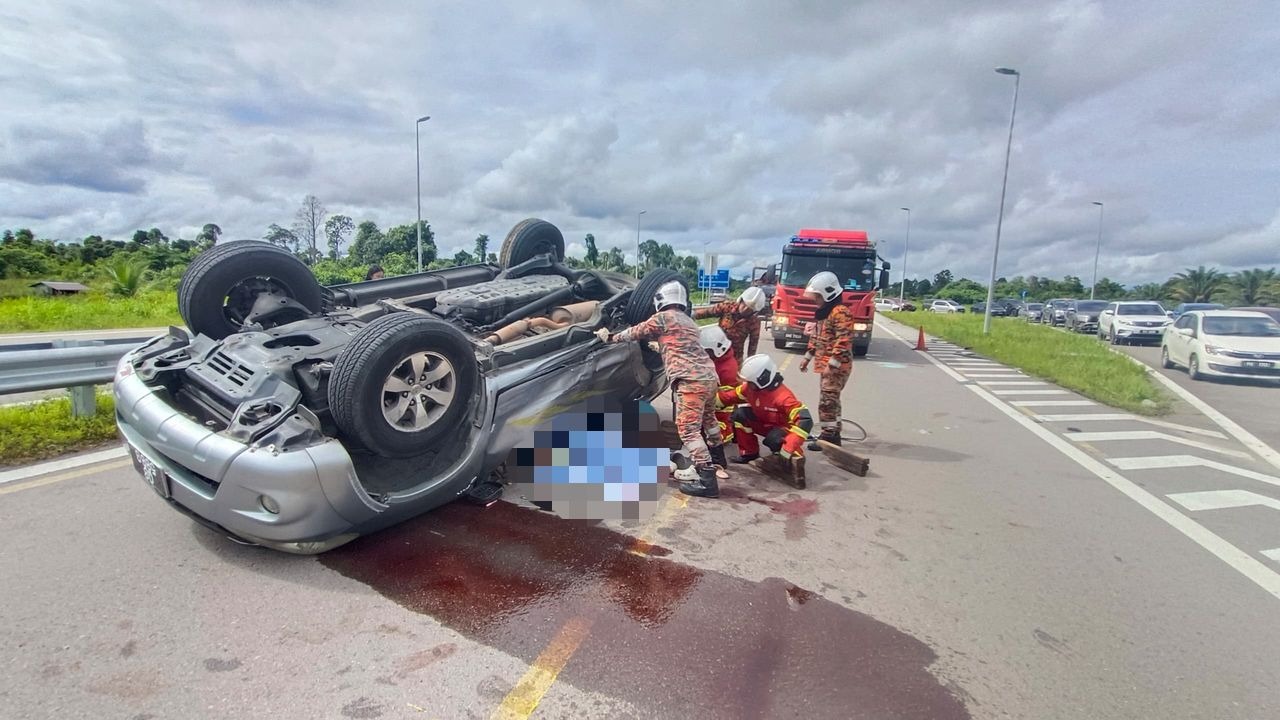Tragedy Strikes: Fatal Collision Claims One Life and Injures Three on Jalan Sri Aman-Betong 1 Tragedy Strikes Fatal Collision Claims One Life and Injures Three on Jalan Sri Aman-Betong