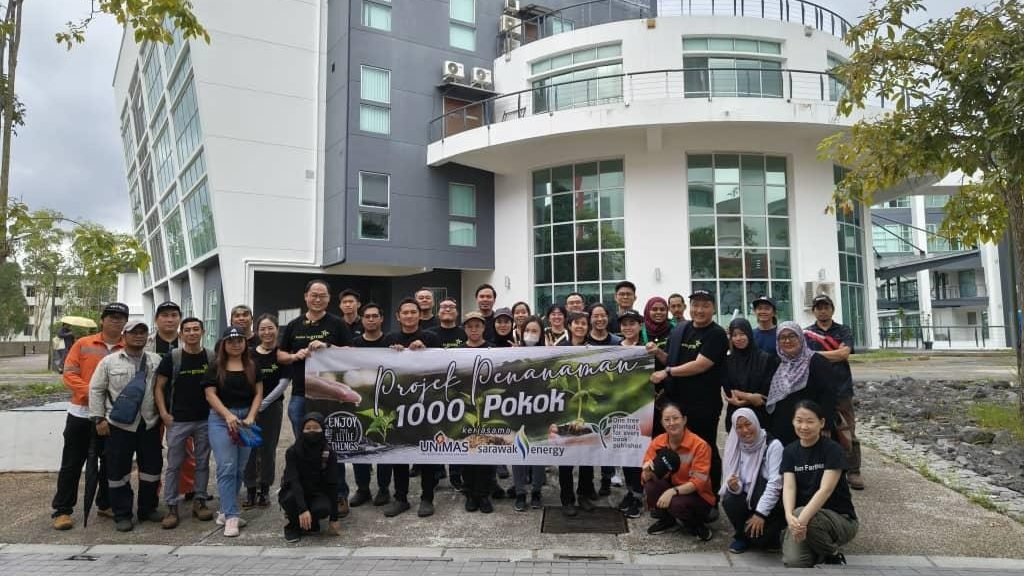 UNIMAS and SEB Collaborate to Plant 1,000 Trees, Boosting Green Initiatives in Sarawak 1 UNIMAS and SEB Collaborate to Plant 1,000 Trees, Boosting Green Initiatives in Sarawak