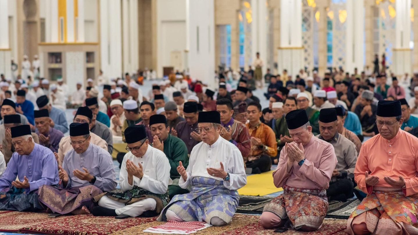 Premier and State Leaders Gather for Maal Hijrah Year-End Prayer 1 Premier and State Leaders Gather for Maal Hijrah Year-End Prayer