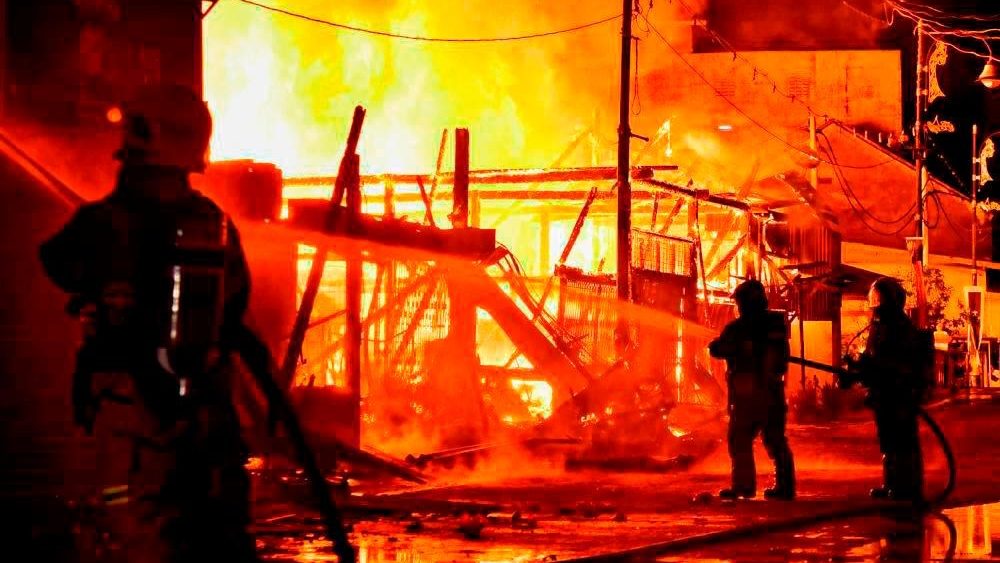 Ten Injured in Bintulu Factory Fire: Explosions and Thick Smoke Rock Samalaju Industrial Park 1 Ten Injured in Bintulu Factory Fire Explosions and Thick Smoke Rock Samalaju Industrial Park