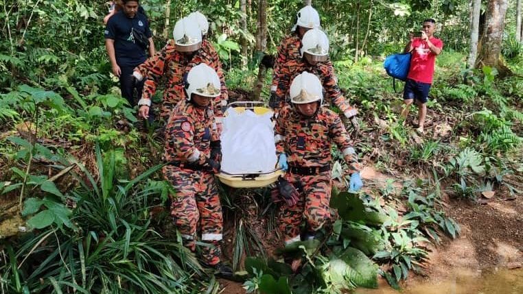 Tragic Fall Claims Life of Local Villager in Kampung Long Tuma 1 Tragic Fall Claims Life of Local Villager in Kampung Long Tuma