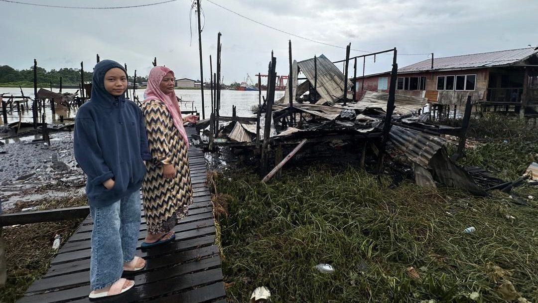 Devastating Fire Displaces 156 Families in Kampung Hilir, Sibu 1 Devastating Fire Displaces 156 Families in Kampung Hilir, Sibu