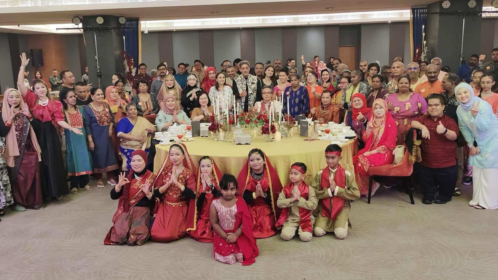 Majlis Sejambak Kasih Deepavali 2024: Aid for 45 Families by JKM & Petronas 1 Majlis Sejambak Kasih Deepavali 2024 Aid for 45 Families by JKM & Petronas