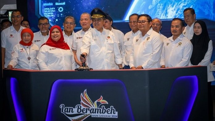 Sarawak’s Major Bridges to Remain Toll-Free: Premier Upholds Adenan’s Vision 1 Sarawak’s Major Bridges to Remain Toll-Free: Premier Upholds Adenan’s Vision