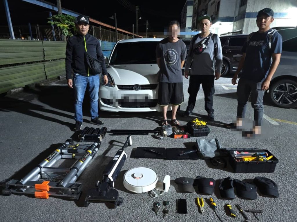 Kuching Police Arrest Man Linked to Multiple Shop Break-Ins 2 Kuching Police Arrest Man Linked to Multiple Shop Break-Ins