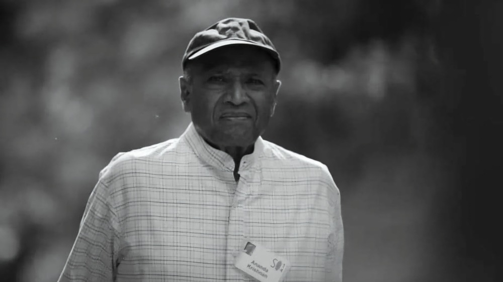 Malaysia Mourns Billionaire Tycoon Ananda Krishnan, Dies at 86