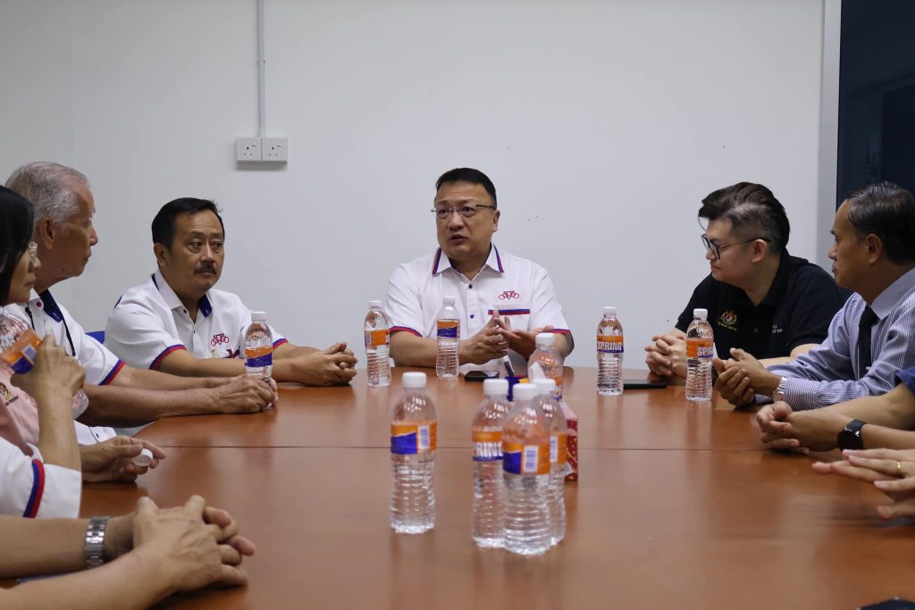 New LED Display to Enhance Learning at SJK Chung Hua No.1 with RM125,080 Aid 3 New LED Display to Enhance Learning at SJK Chung Hua No.1 with RM125,080 Aid
