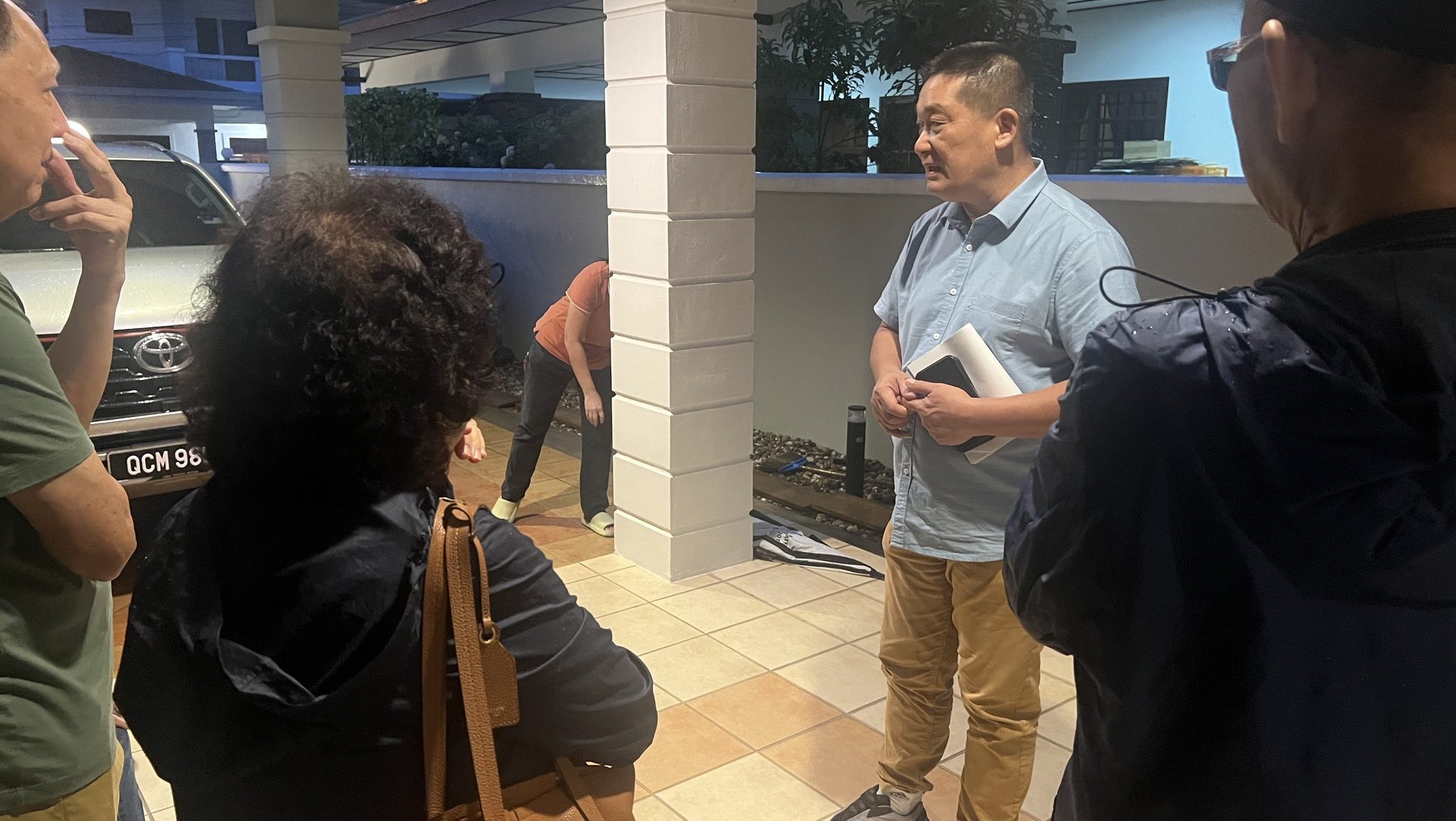 Assemblyman See Chee How Advocates for Landslide-Affected Families in Tabuan Heights 1 Assemblyman See Chee How Advocates for Landslide-Affected Families in Tabuan Heights