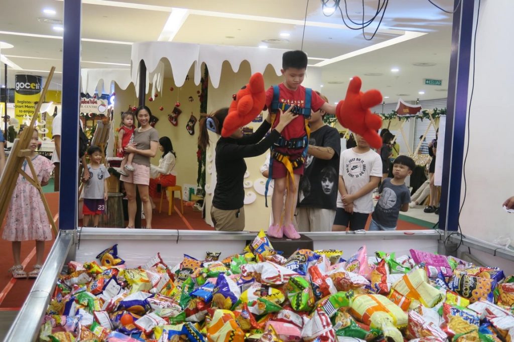 Christmas Dreamville 2.0 Brings Festive Magic to The Hills Kuching! 4 Christmas Dreamville 2.0 Brings Festive Magic to The Hills Kuching!