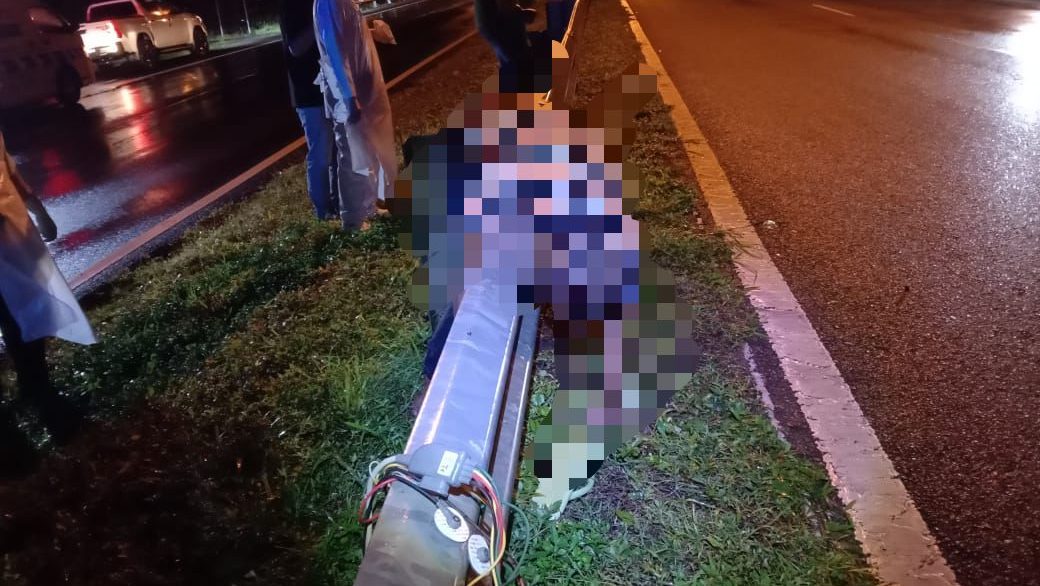 Pickup Driver Steps Forward After Fatal Hit-and-Run on Jalan Kuching-Serian 1 Pedestrian Killed in Suspected Hit-and-Run on Jalan Kuching-Serian