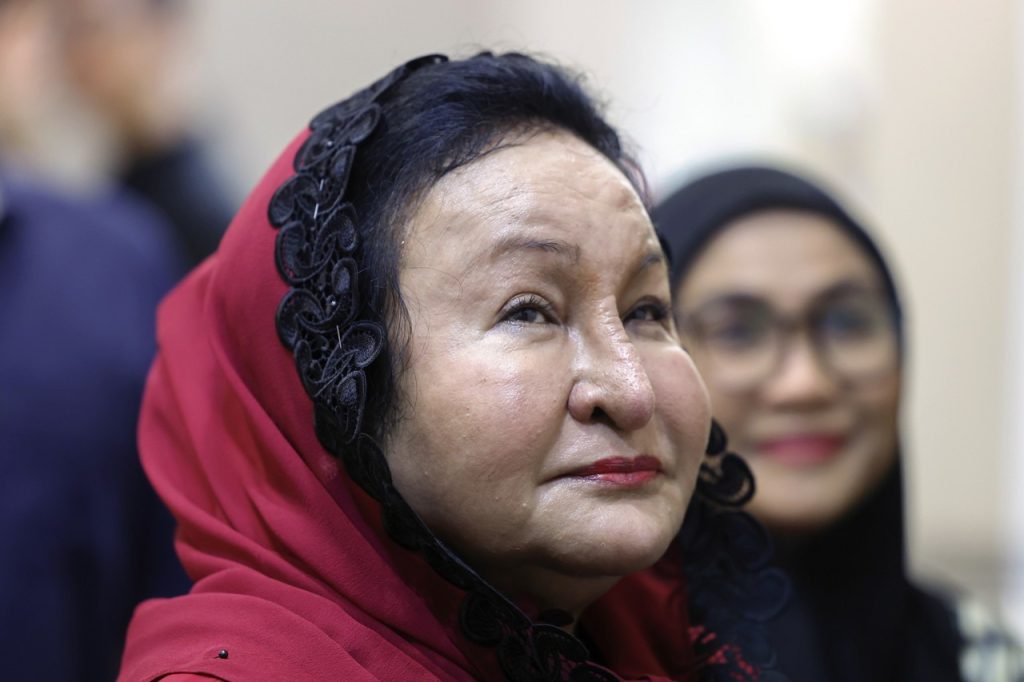 Rosmah Acquitted: High Court Drops 17 Charges of RM7 Million Offences 2 Rosmah Acquitted High Court Drops 17 Charges of RM7 Million Offences