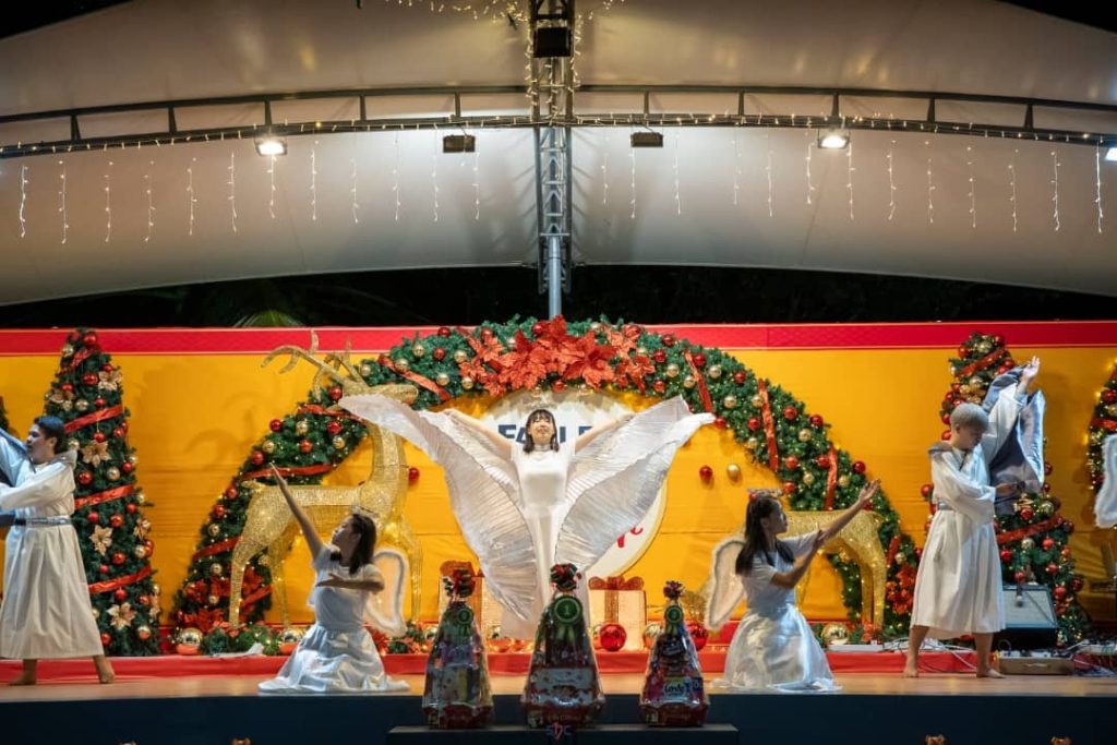 Samarahan Christmas Parade and Celebration themed ‘Peace Be With You.’ 3 Samarahan Christmas Parade and Celebration themed ‘Peace Be With You.’