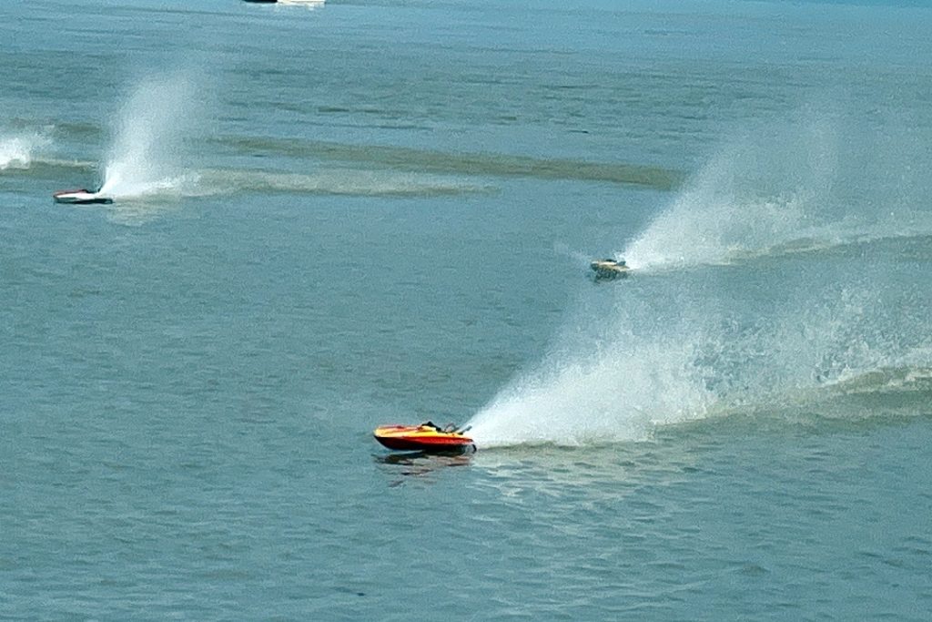Sibu RC Powerboat Race: A New Tourism Highlight in Sarawak 2 Sibu RC Powerboat Race A New Tourism Highlight in Sarawak