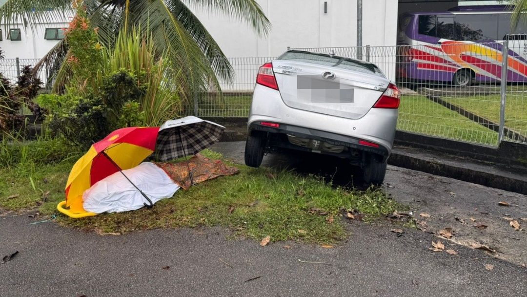 59-Year-Old Man Dies in Tragic Car Crash at Taman Sukma, Kuching 1 59-Year-Old Man Dies in Tragic Car Crash at Taman Sukma, Kuching