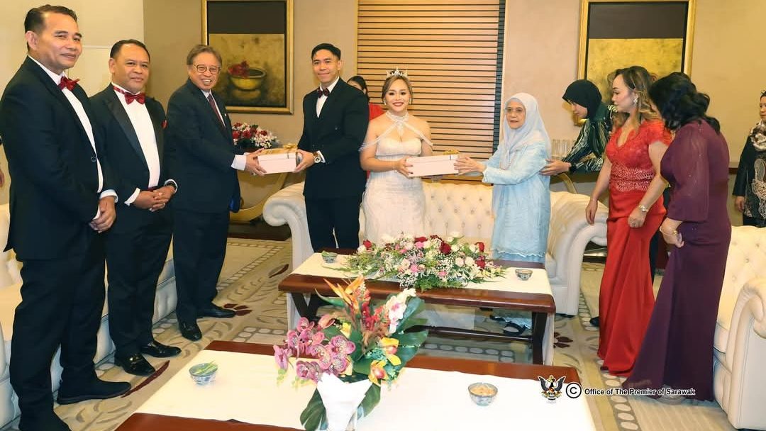 Abg Johari and Wife Grace Deputy Minister’s Daughter’s Wedding in Kuching