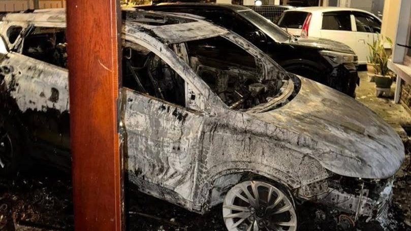 Chaos at Jalan Depot: Cars Damaged, Petrol Bombs Hurled into House 1 Chaos at Jalan Depot Cars Damaged, Petrol Bombs Hurled into House