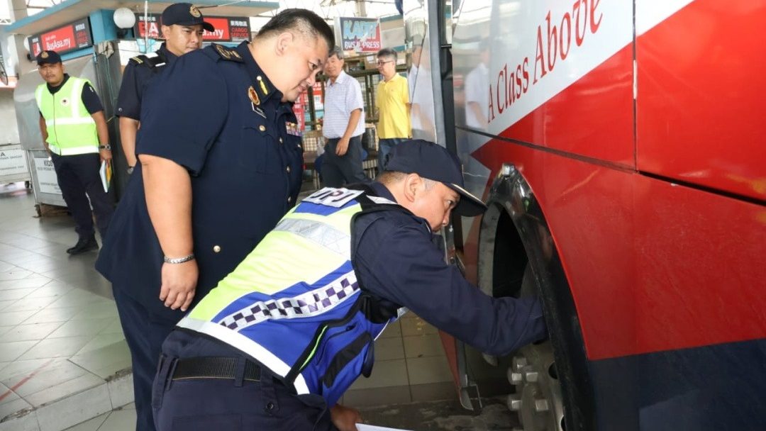 JPJ Sarawak Mobilises 500 Officers for CNY Road Safety Operation