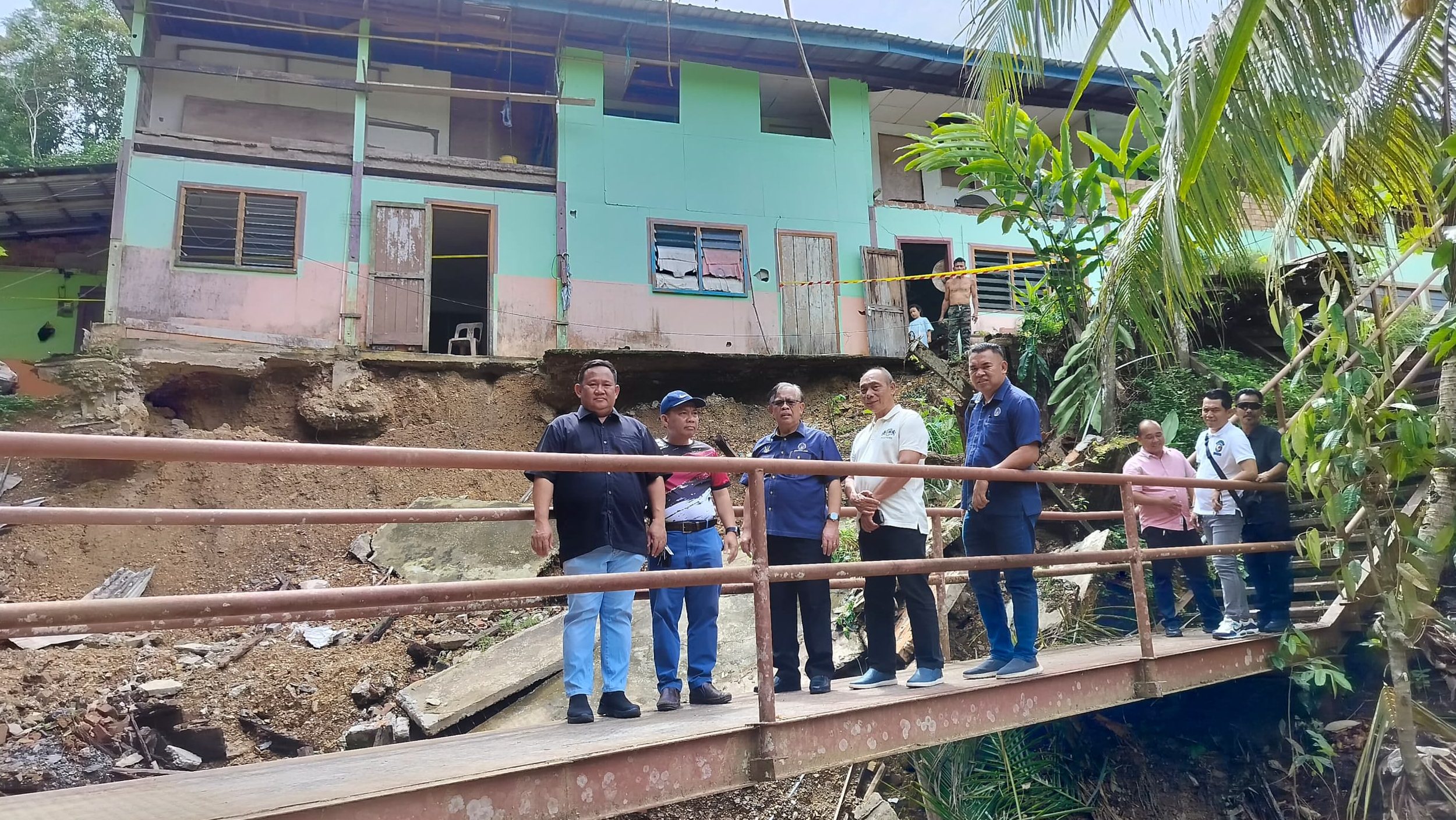 Kapit Longhouse Secures RM150,000 Aid for Landslide Retaining Wall