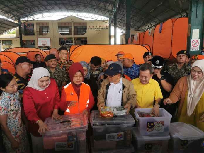 Miri Landslide Victims’ Families to Get RM50,000 Aid from Sarawak Govt 2 Miri Landslide Victims’ Families to Get RM50,000 Aid from Sarawak Govt