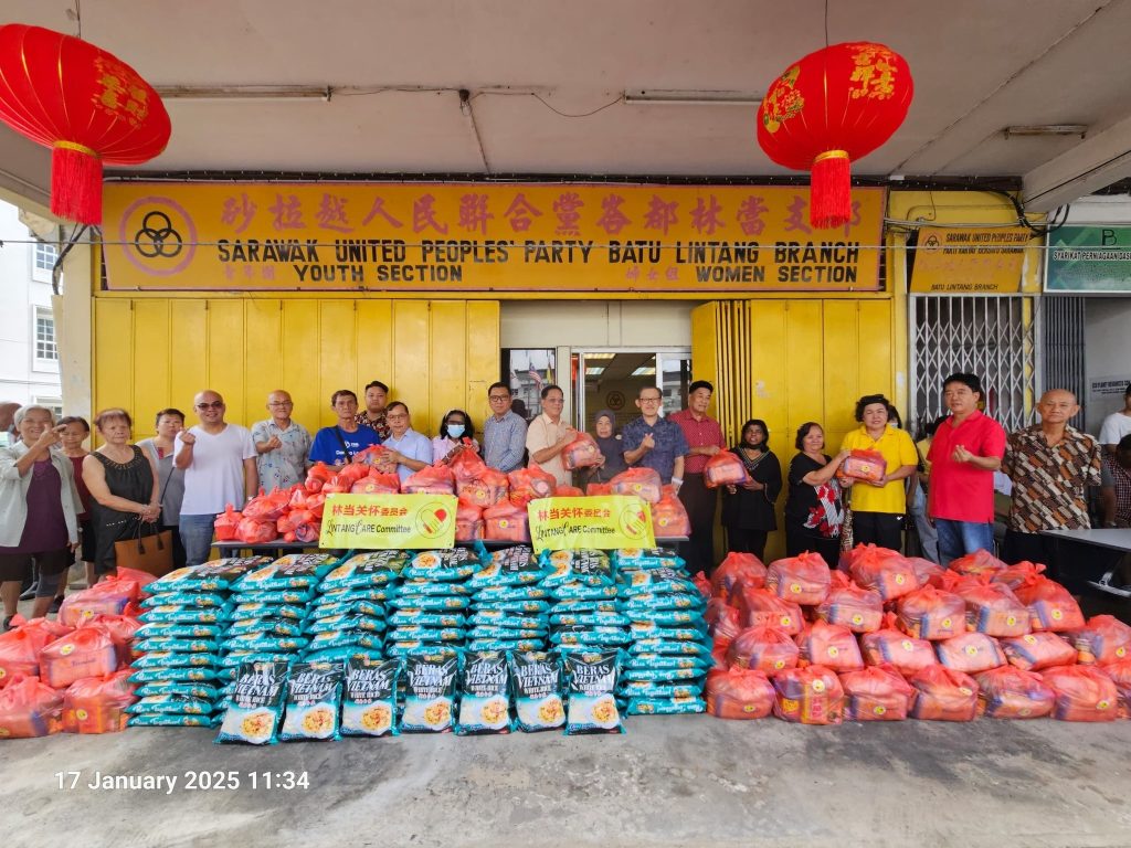 SUPP Batu Lintang Shares Lunar New Year Joy with 150 Grateful Families 4 SUPP Batu Lintang Shares Lunar New Year Joy with 150 Grateful Families