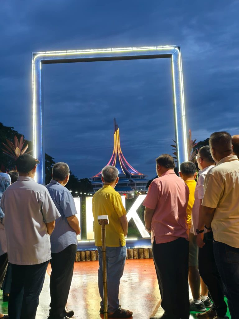 Sarawak Deputy Premier Lights Up Vision for Kuching with LED Innovations