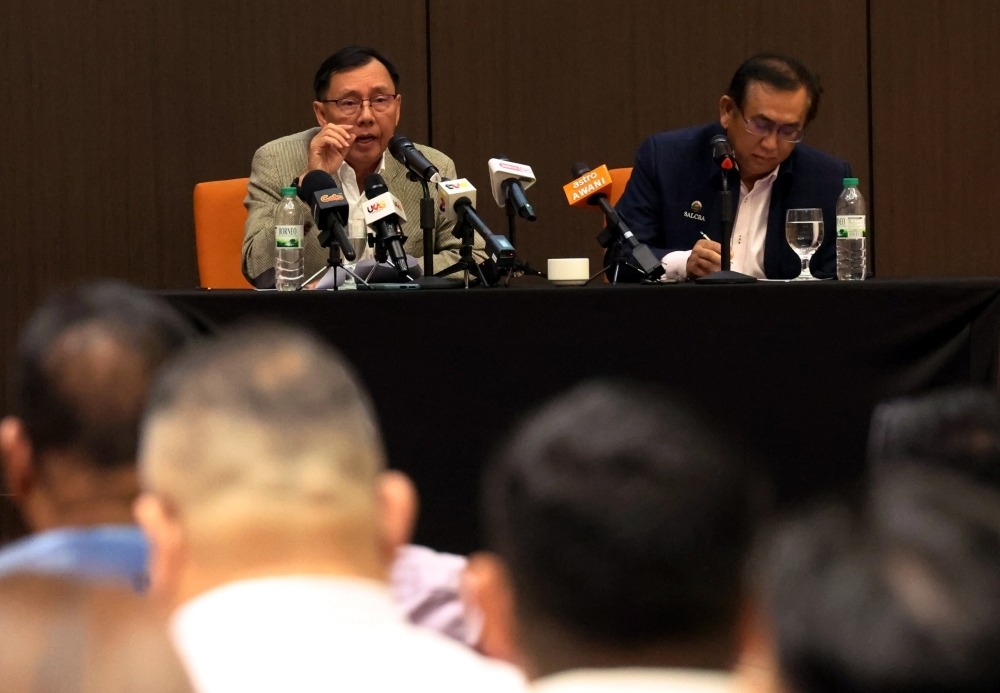 Sarawak Faces Critical Worker Shortage in Oil Palm Plantations, Says Minister 2 Sarawak Faces Critical Worker Shortage in Oil Palm Plantations, Says Minister