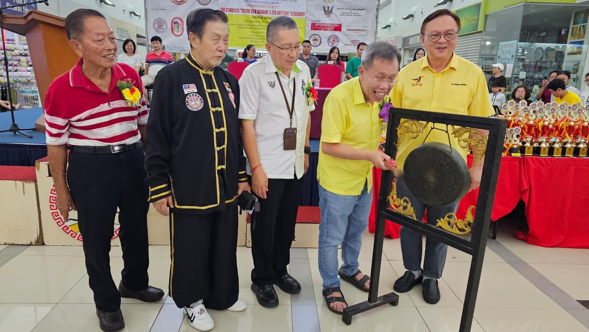 Sarawak's Flying Silk Dragon Dance Takes Center Stage This Chinese New Year
