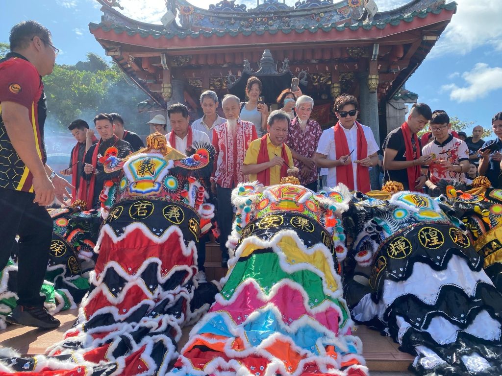 Southern Lions Roar to Life: A Festive Prelude to Chinese New Year 2 Southern Lions Roar to Life A Festive Prelude to Chinese New Year