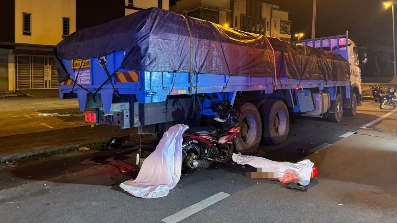 Tragic Accident: Cousins Killed in Kuching Motorcycle Crash 1 Tragic Accident Cousins Killed in Kuching Motorcycle Crash