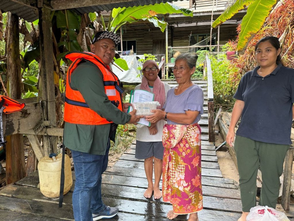 80,535kg of Food Aid Reaches Tatau Flood Victims, Says District Officer 2 80,535kg of Food Aid Reaches Tatau Flood Victims, Says District Officer