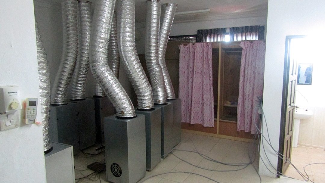 Crypto Mining Power Theft Uncovered at Vacant House in Miri – RM9,000 Monthly Loss