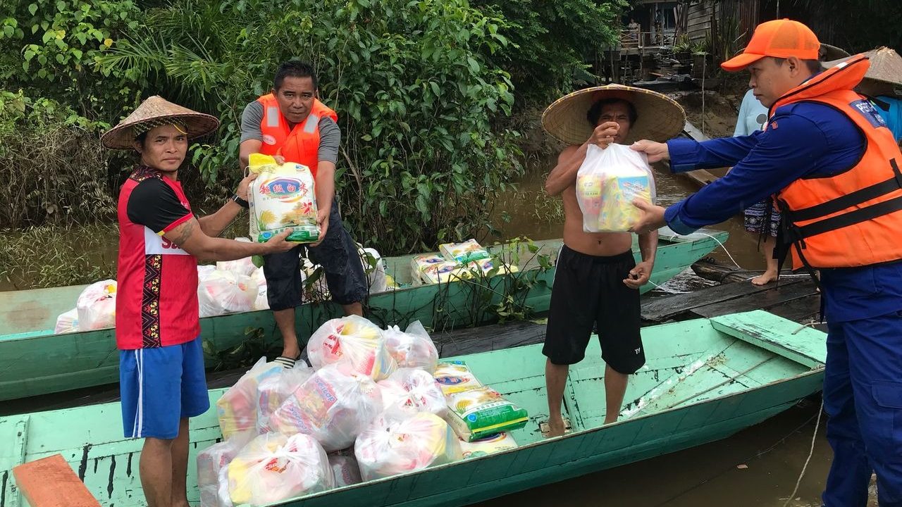 Heroic Journey: Security Forces Travel 4+ Hours to Aid Flood Victims 1 Heroic Journey: Security Forces Travel 4+ Hours to Aid Flood Victims