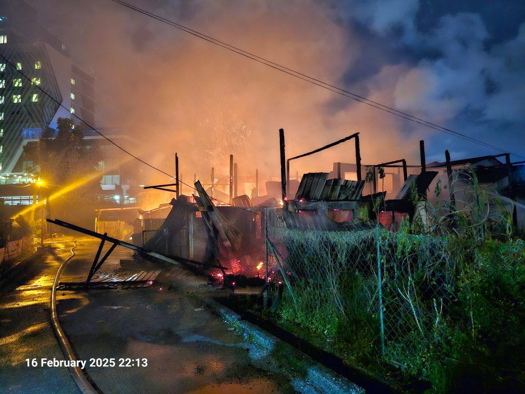 Kuching Fire Disaster: Swift Response Saves Lives, Community Unites 2 Kuching Fire Disaster Swift Response Saves Lives, Community Unites