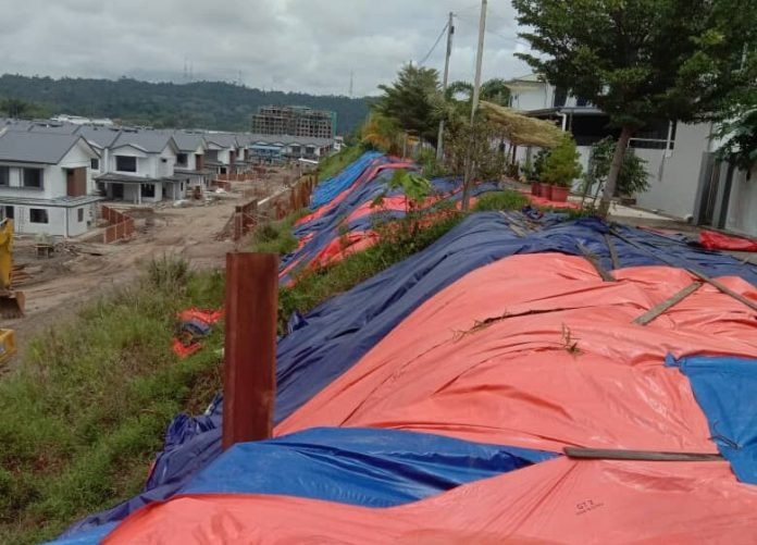 Landslides in Bintulu: No Injuries, Authorities Ensure Safety 2 Landslides in Bintulu No Injuries, Authorities Ensure Safety